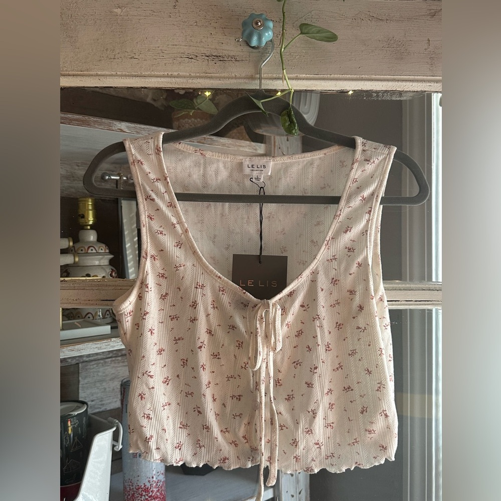 NWT LeLis | Cream Floral Crop Top